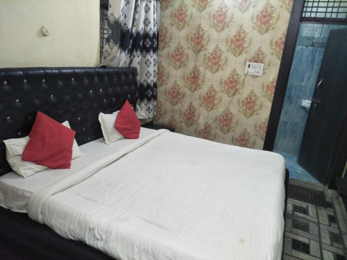 Hotel Shiv Mahima Inn By Wb Inn Allāhābād Junction Eksteriør bilde