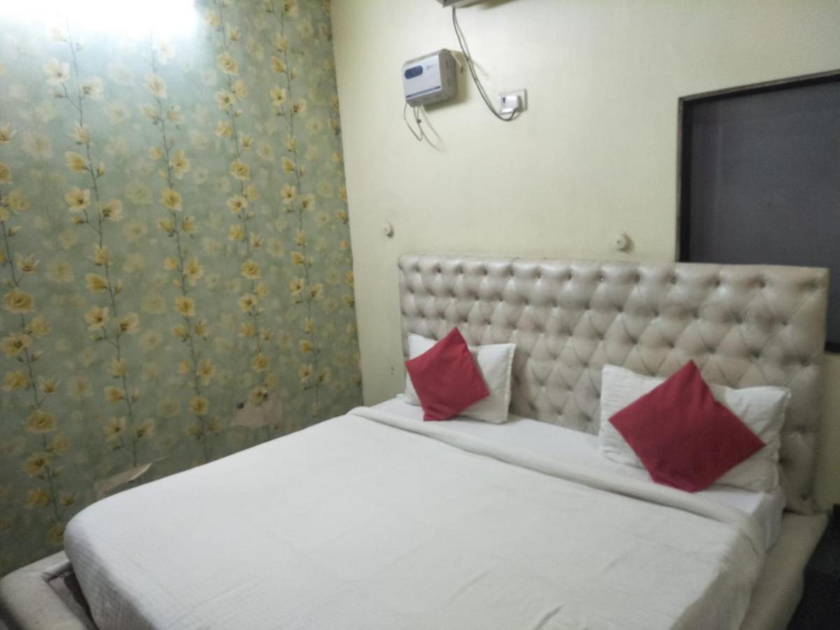 Hotel Shiv Mahima Inn By Wb Inn Allāhābād Junction Eksteriør bilde