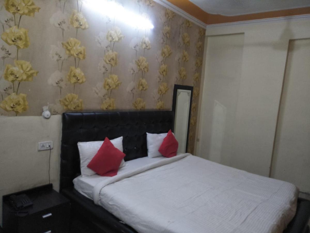 Hotel Shiv Mahima Inn By Wb Inn Allāhābād Junction Eksteriør bilde